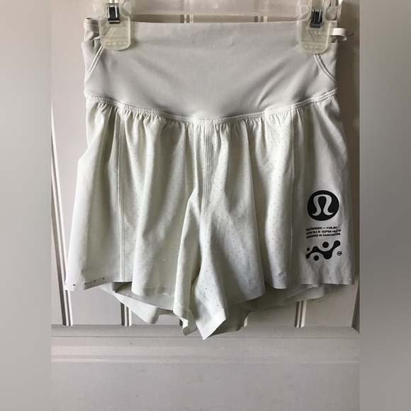 🌼Lululemon Nulux Road to Trail High-Rise 4” Trail Shorts Size 2 Bone Beige - Picture 6 of 15